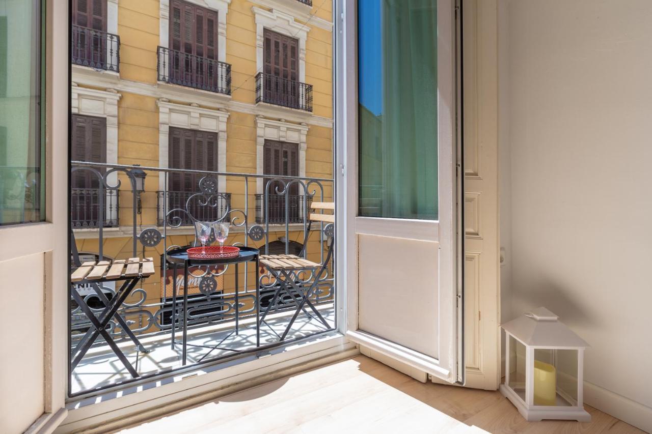 Apartamento Molina Lario Catedral มาลากา ภายนอก รูปภาพ