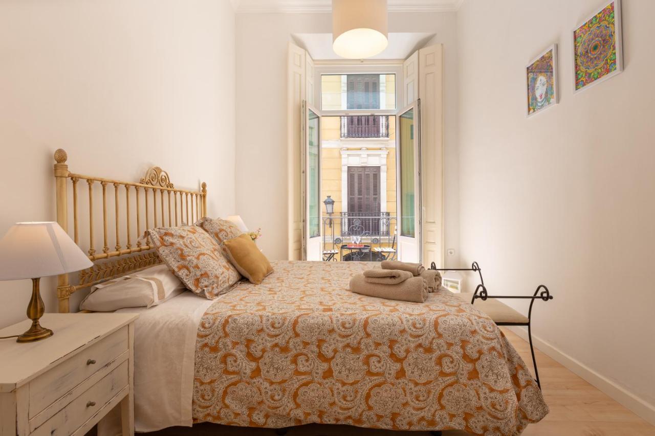 Apartamento Molina Lario Catedral มาลากา ภายนอก รูปภาพ